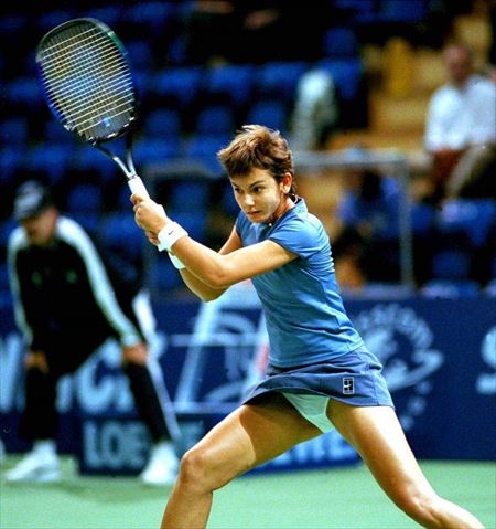 結構可愛い女の子がテニスウェアで誘惑してくる画像を今晩のオカズにｗｗ[24枚] | ギャルル | エロ画像,コスプレ,部活エロ,スポーツエロ,隠し撮り