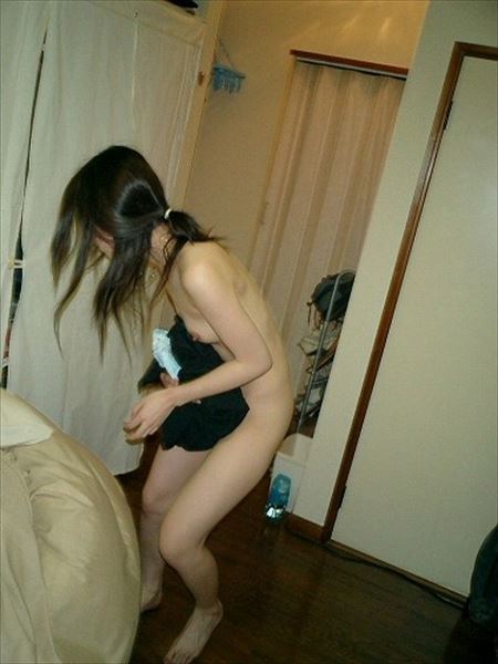 23歳くらいの一般の若奥さんが卑猥な姿になった画像が勃起不可避ww[15枚] | おっぱい画像とエロメガネ | エロ画像,20代,素人,主婦人妻,エロ撮影